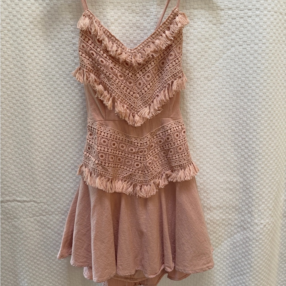 Elegant Blush Lace Backless Dress